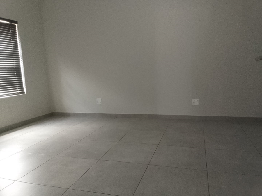 To Let 3 Bedroom Property for Rent in Blue Mountain Village Western Cape